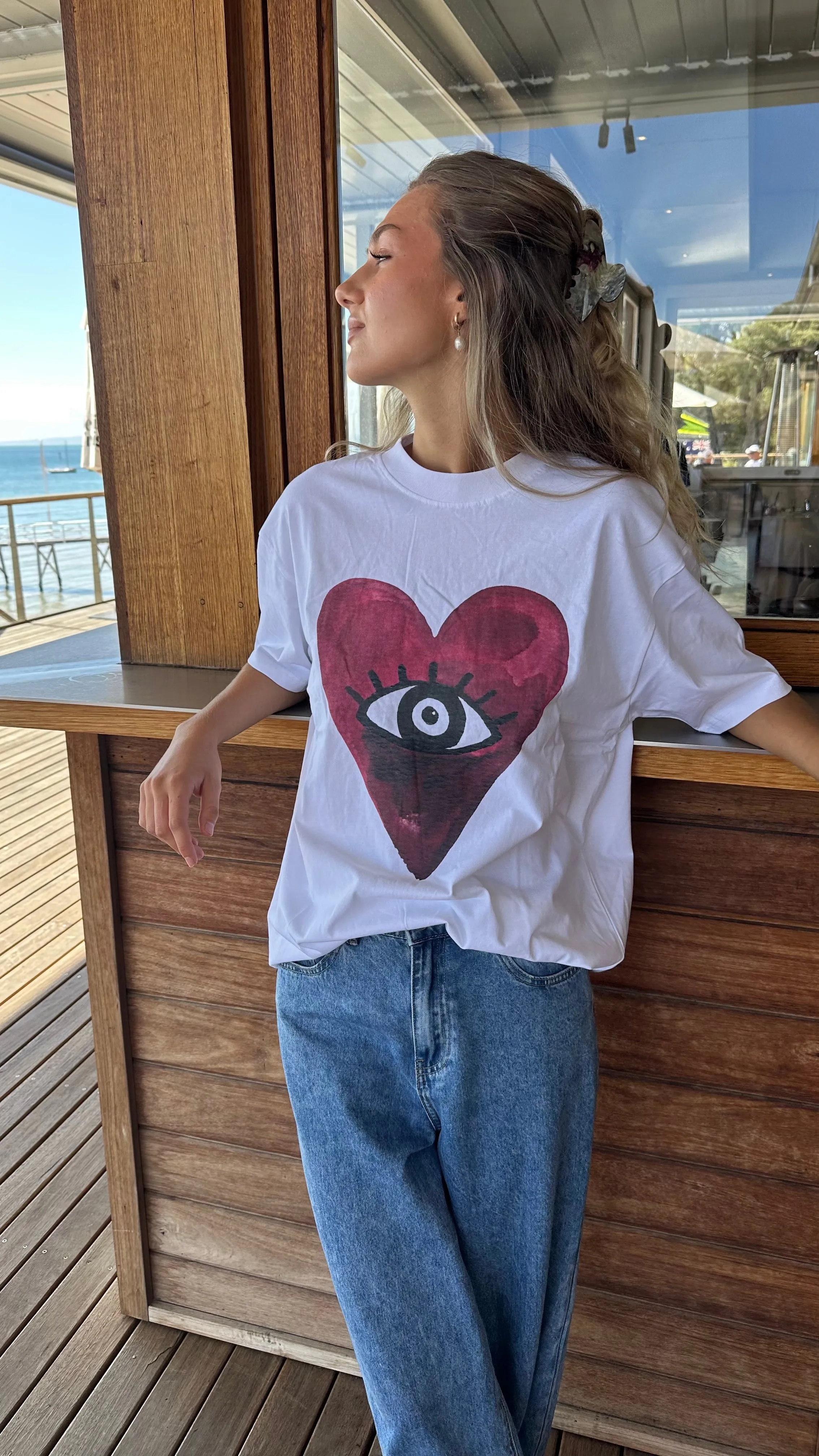 BURGUNDY HEARTS CLUB OVERSIZE TEE - LUCENT WHITE - MAKU