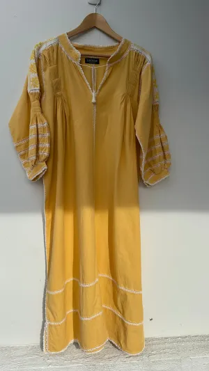 2025 FASHION TRENDS FOR WOMEN ESPANOLA DRESS LONG SLEEVE - DIJON / CREAM CROCHET - LAS NINAS