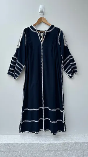 2025 FASHION TRENDS FOR WOMEN ESPANOLA  DRESS LONG SLEEVE  - NAVY / CREAM CROCHET - LAS NINAS