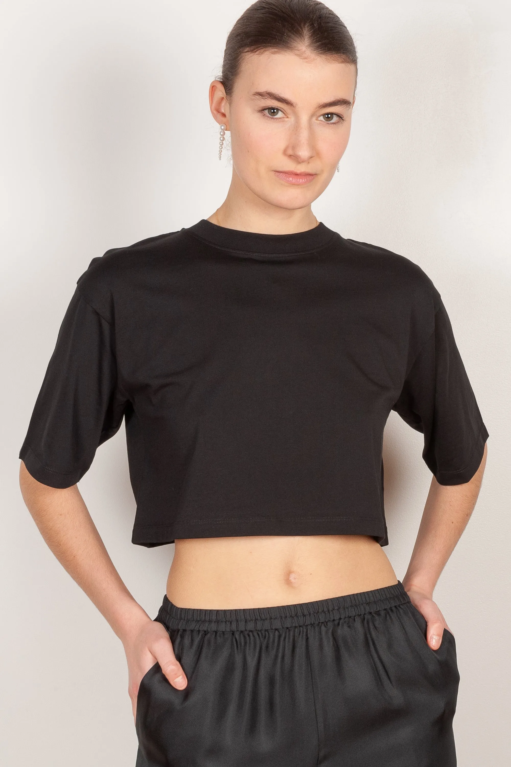 Gupo Cropped Tshirt