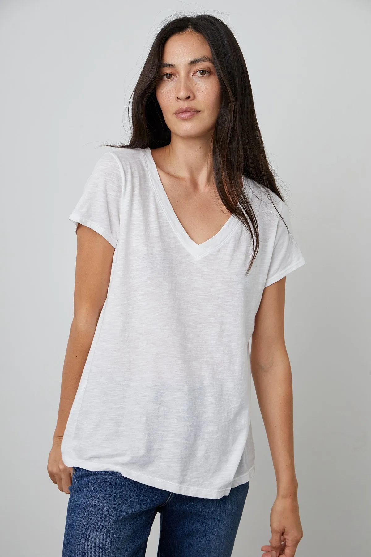 JILIAN ORIGINAL SLUB V-NECK - WHITE - VELVET BY GRAHAM AND SPENCER