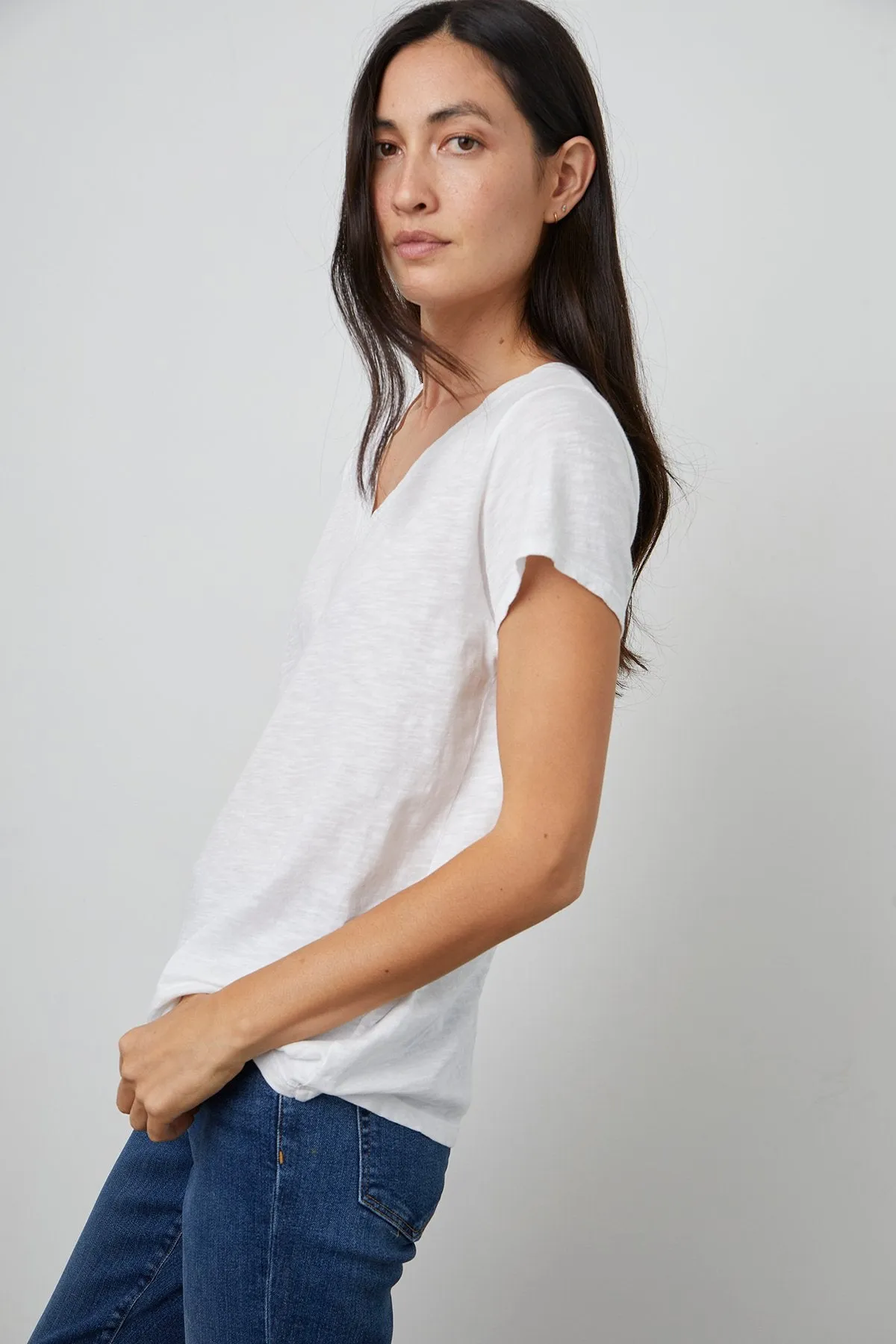 JILIAN ORIGINAL SLUB V-NECK - WHITE - VELVET BY GRAHAM AND SPENCER