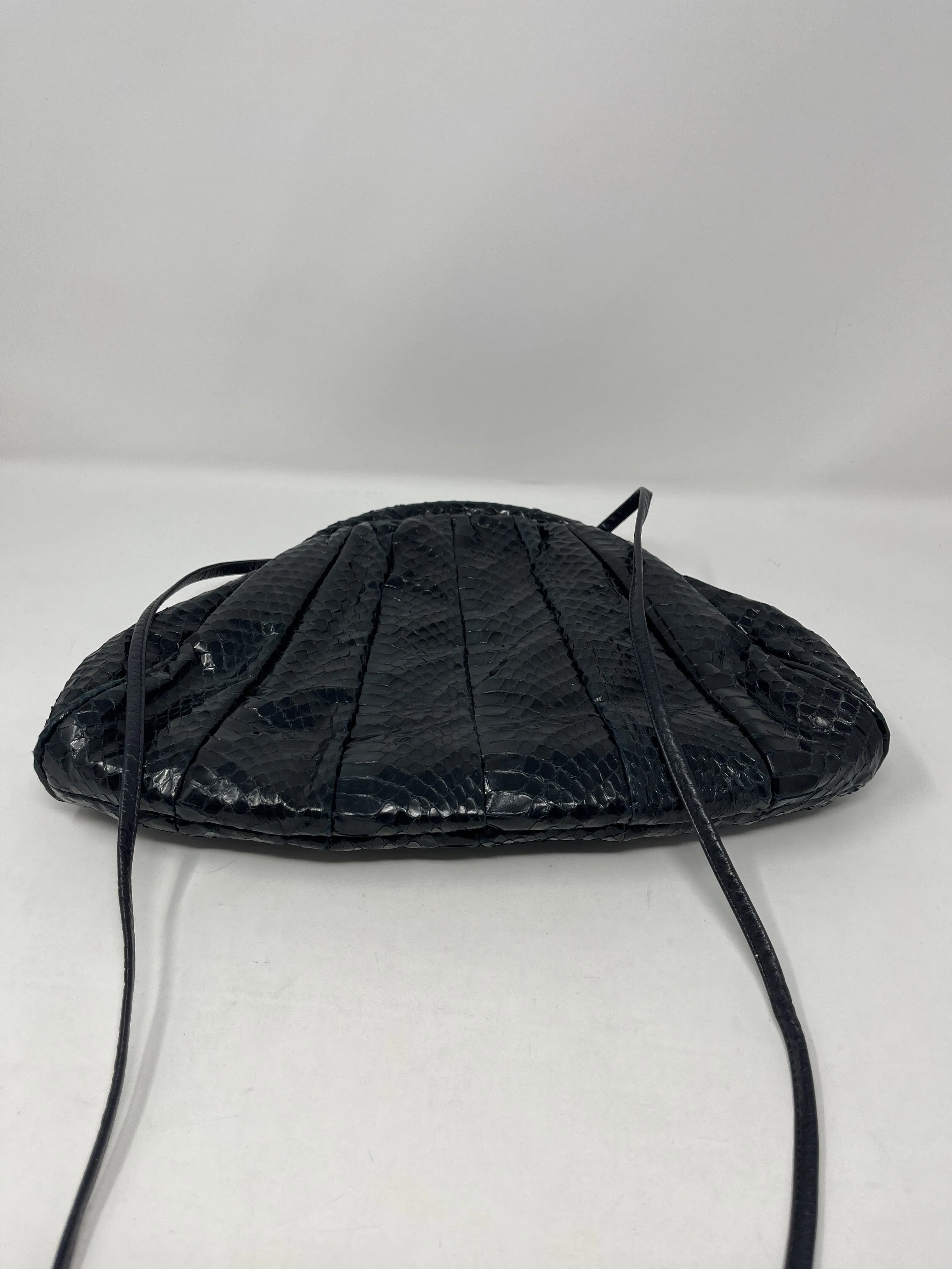 Vintage Deep Teal Snakeskin Clamshell Purse