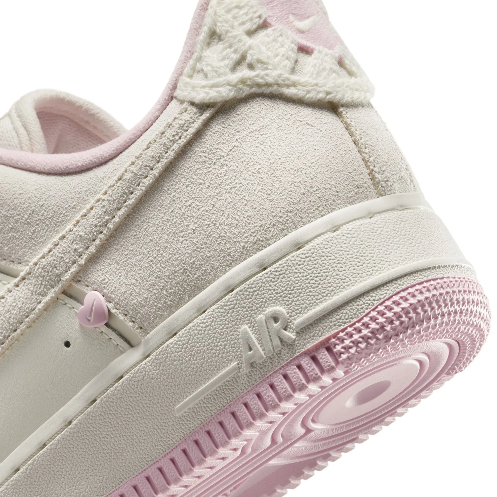 Women's Nike Air Force 1 07 LX Sail/Sail-Sail-Pink Foam HV5992-111